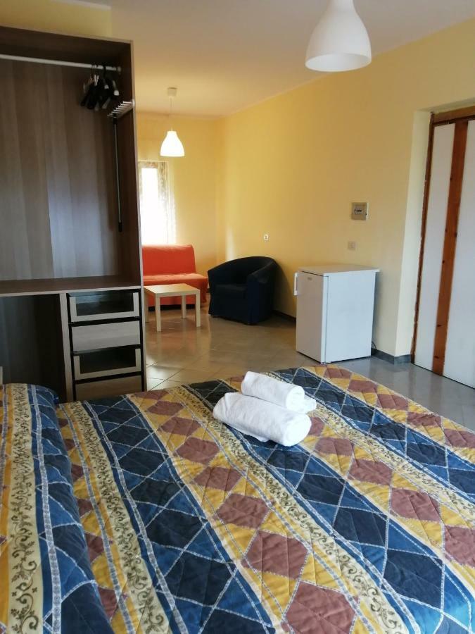 Le Terrazze Aparthotel อากรอโปลี ภายนอก รูปภาพ